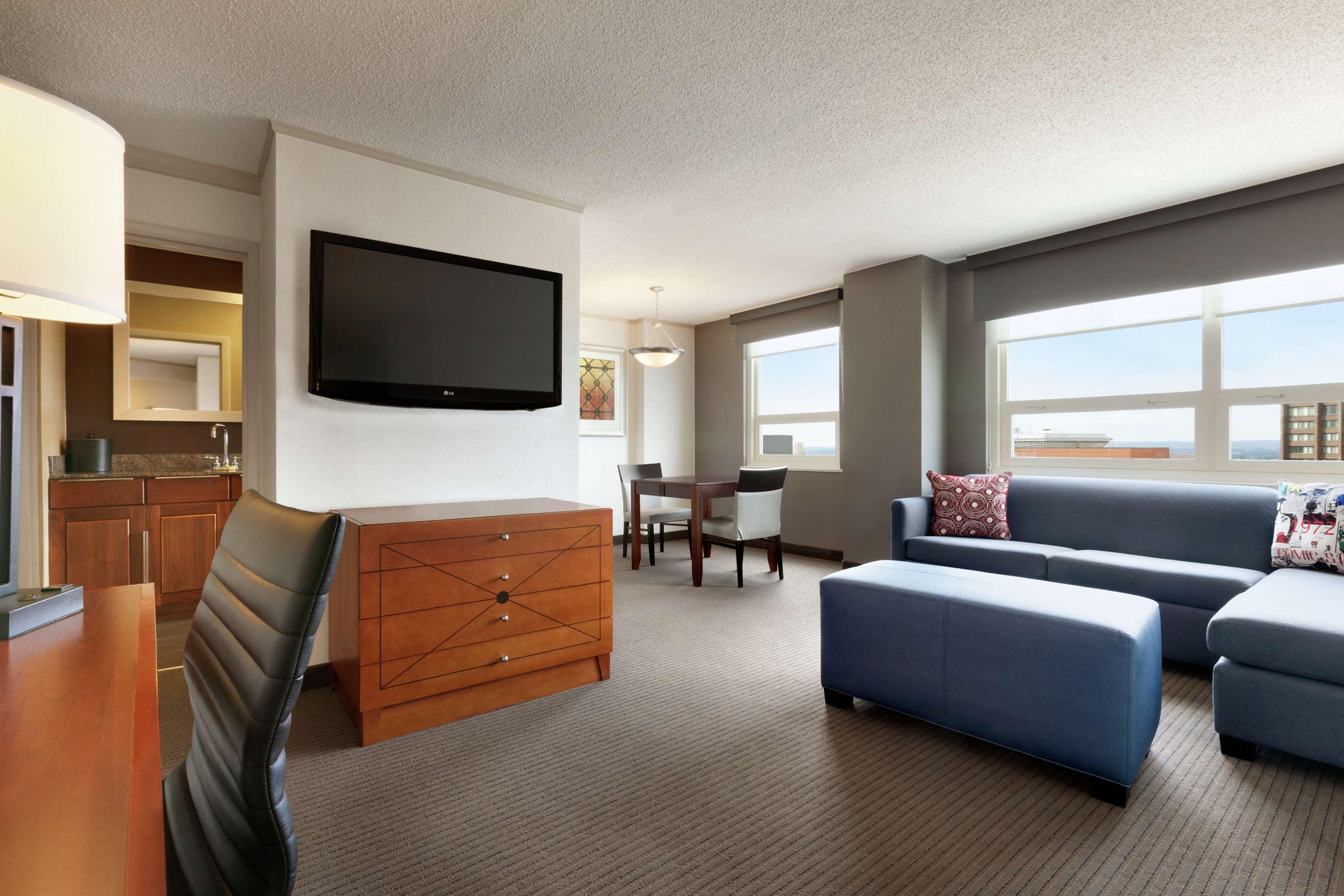 Embassy Suites Baltimore Inner Harbor Ngoại thất bức ảnh