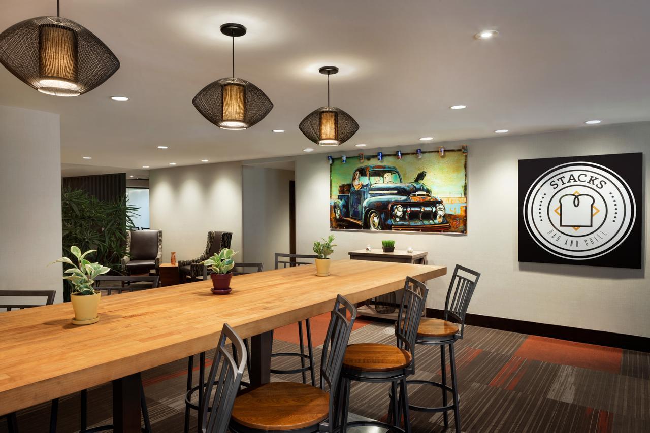 Embassy Suites Baltimore Inner Harbor Ngoại thất bức ảnh